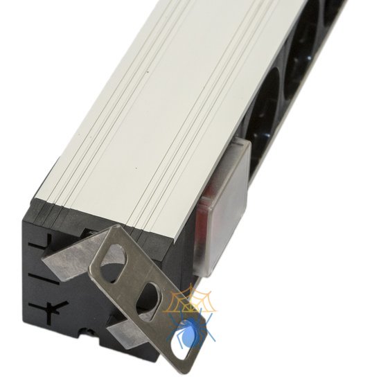 Hyperline SHZ19-8SH-S-IEC Блок розеток для 19" шкафов, горизонтальный, 8 розеток Schuko, выключатель с подсветкой, без кабеля питания, входной разъем IEC320 C14 10А, 250В, 482.6x44.4x44.4мм (ШхГхВ), корпус алюминий фото 4
